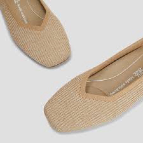 Vivaia Margot square toe v cut flats shoe - Picture 4 of 10